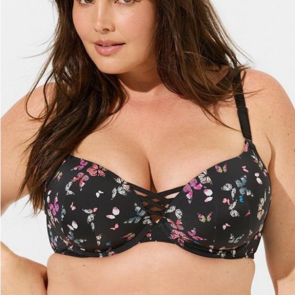 Torrid 46DD XO Plunge Push-Up Bra